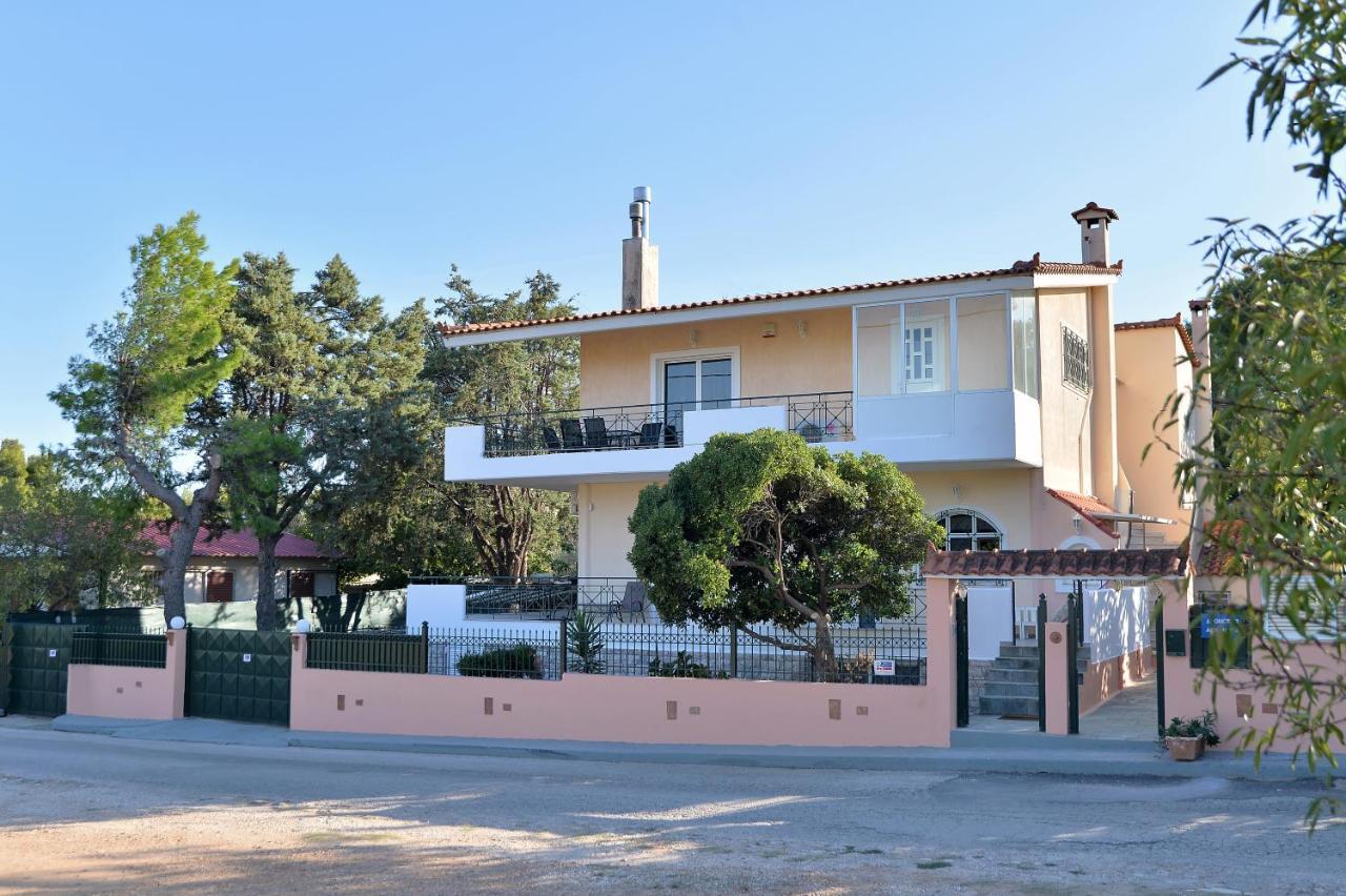 Domelia'S Luxury Apartments Near Airport & Beach Artemida  Exterior foto